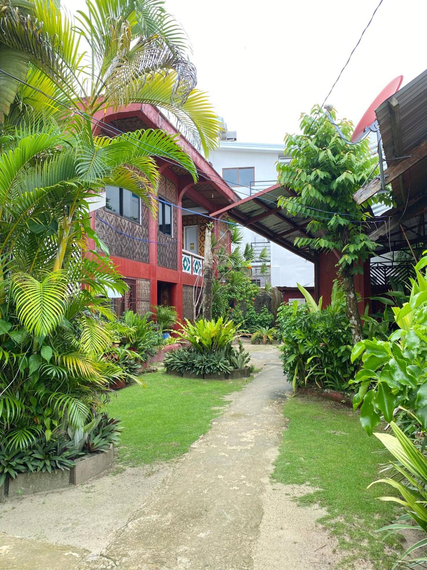 Nine Clouds Homestyle General Luna (Surigao del Norte)